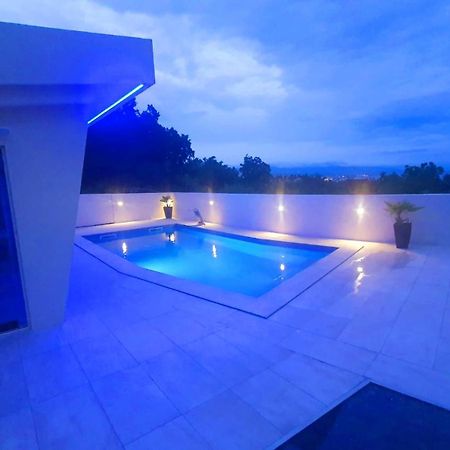 Penthouse Jacuzzi & Pool Apartmants Opatija Eksteriør billede