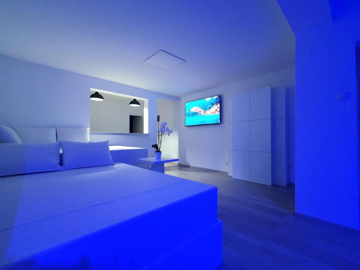 Penthouse Jacuzzi & Pool Apartmants Opatija Eksteriør billede