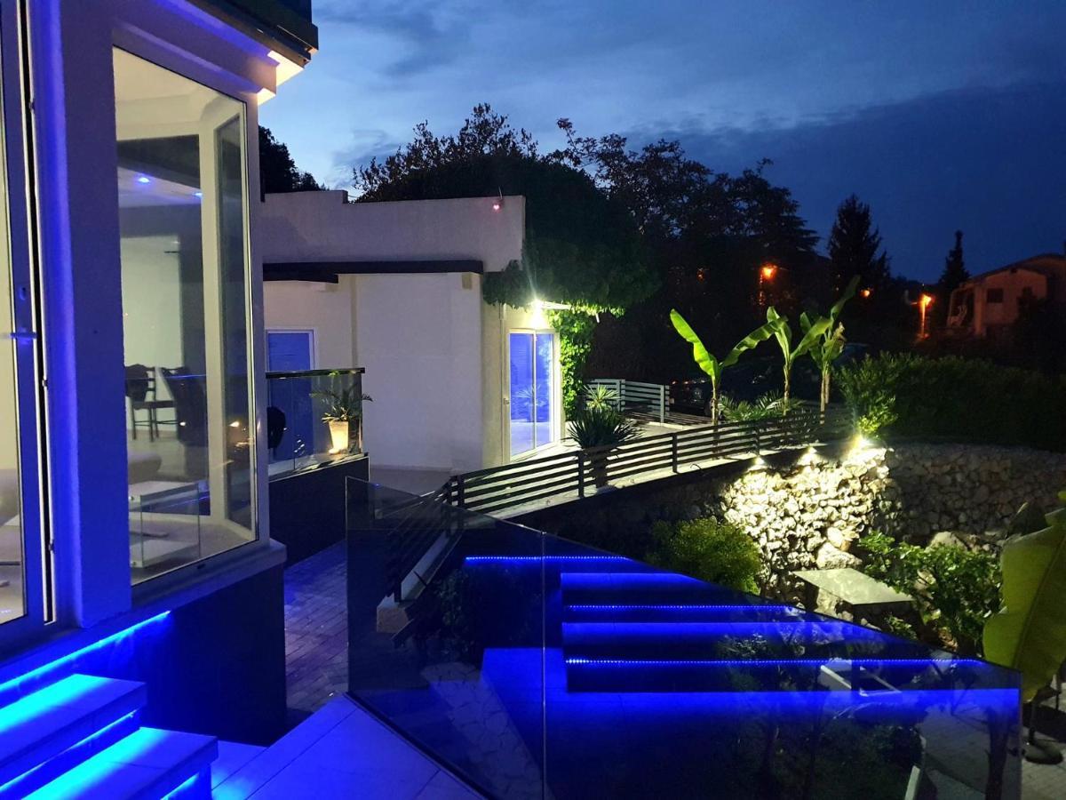 Penthouse Jacuzzi & Pool Apartmants Opatija Eksteriør billede