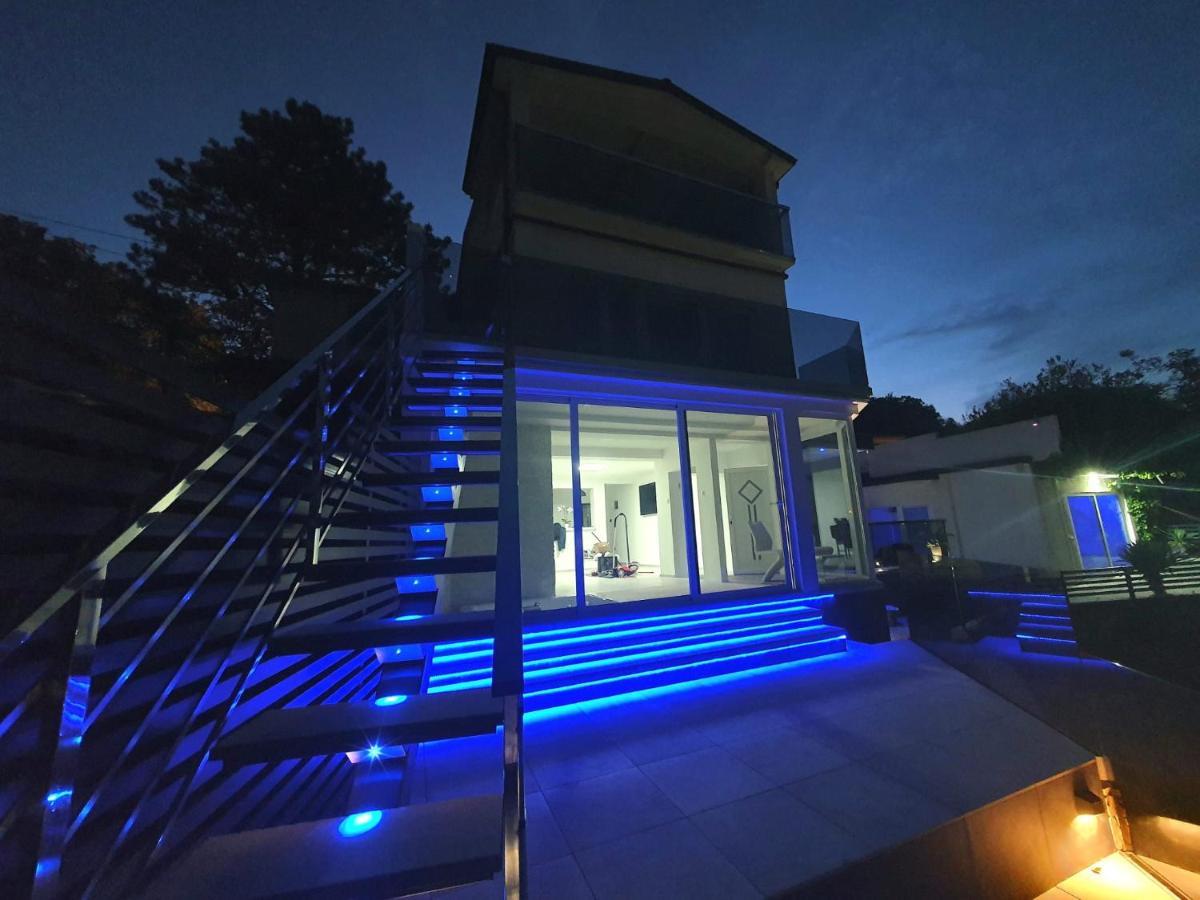 Penthouse Jacuzzi & Pool Apartmants Opatija Eksteriør billede