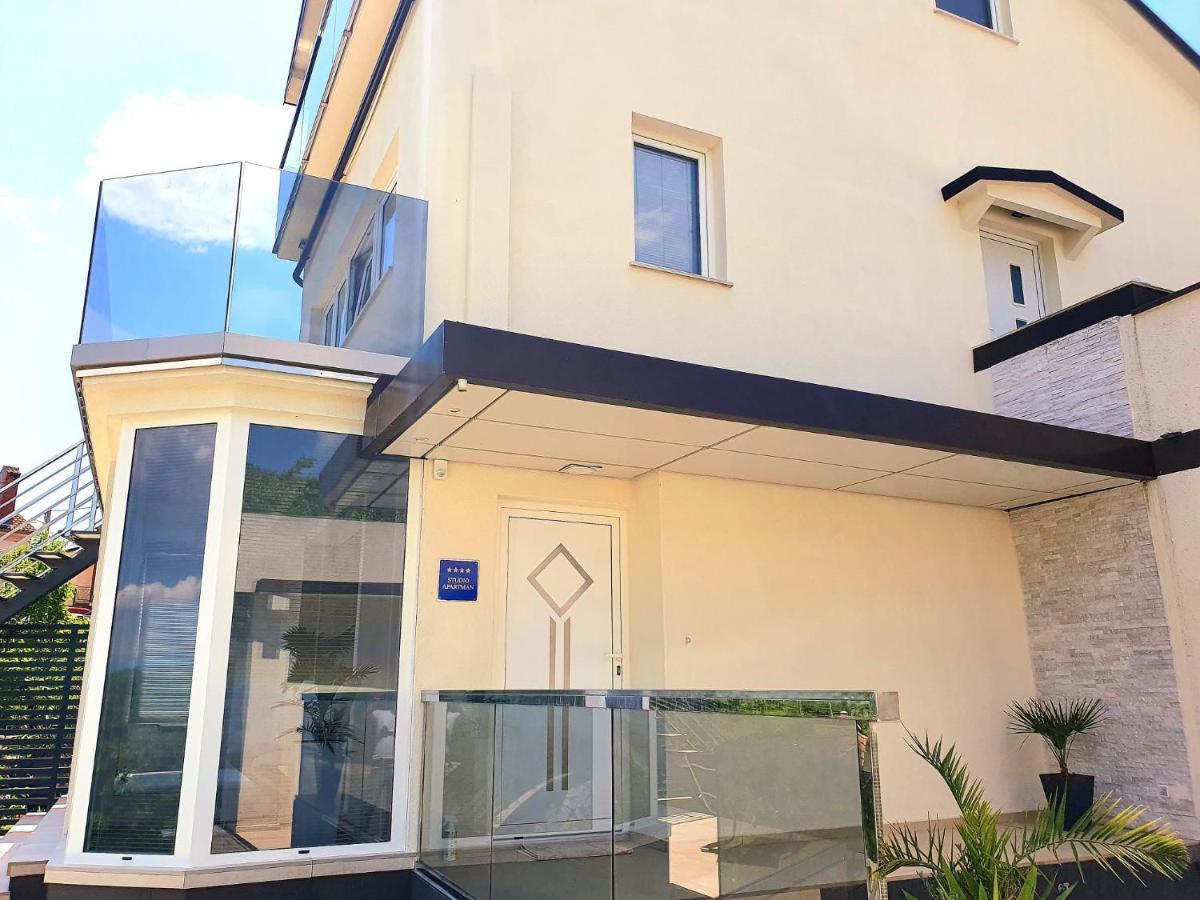 Penthouse Jacuzzi & Pool Apartmants Opatija Eksteriør billede