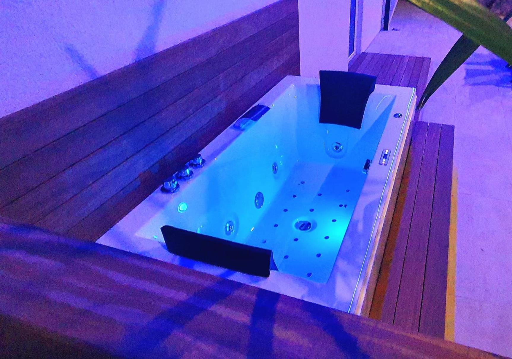 Penthouse Jacuzzi & Pool Apartmants Opatija Eksteriør billede