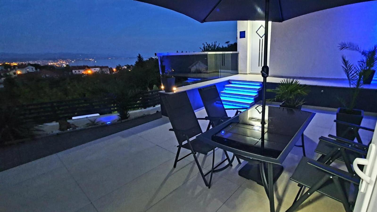 Penthouse Jacuzzi & Pool Apartmants Opatija Eksteriør billede